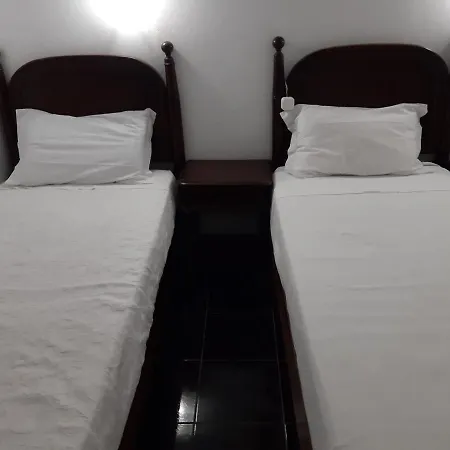 Residencial Miradoiro Rum i privatbostad Portimão